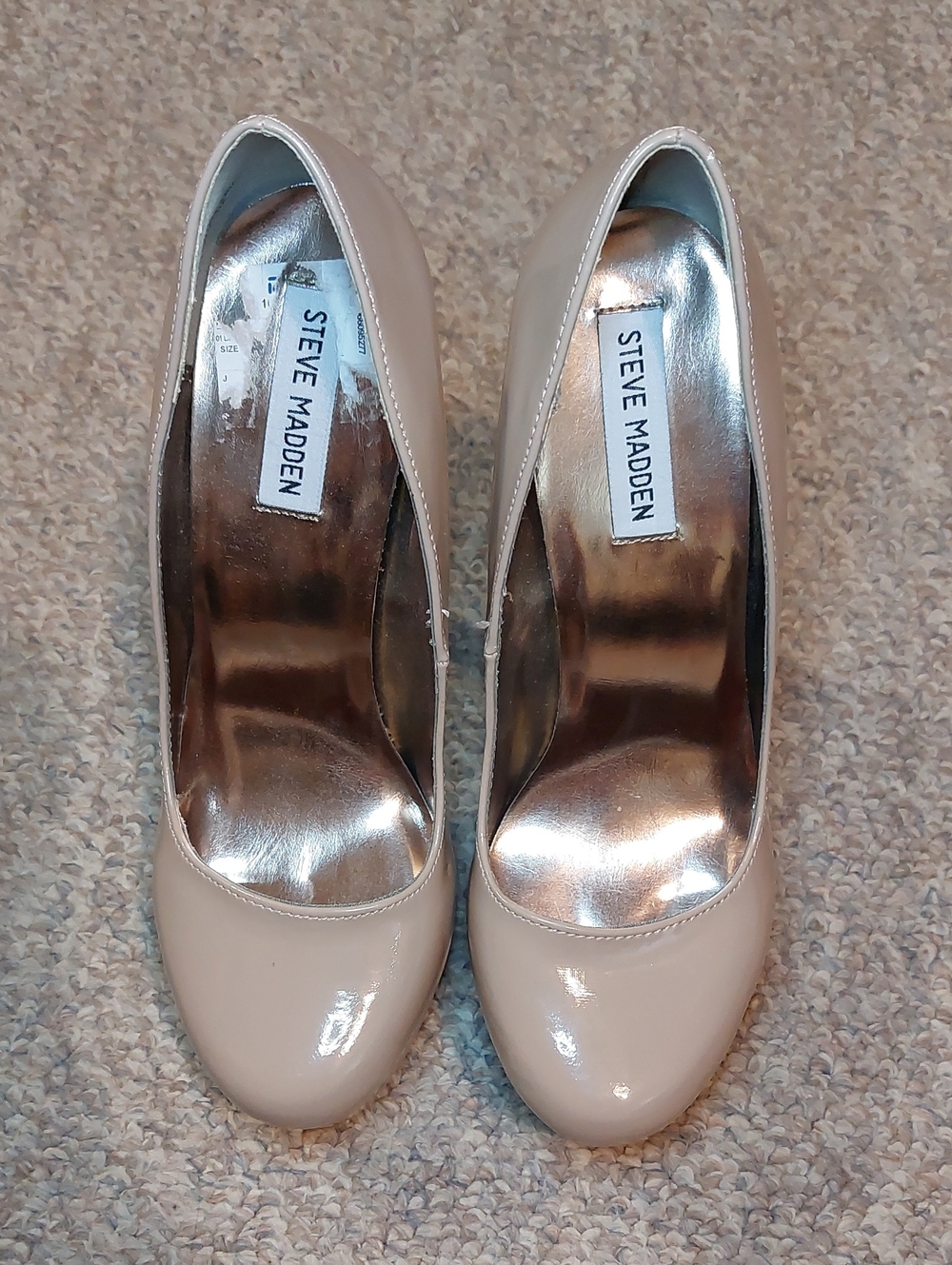 Vintage Y2K Steve Madden Beige Platform Pumps